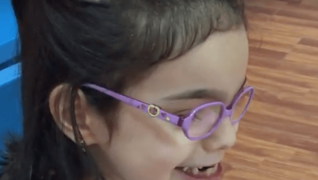 Sara using Avaz